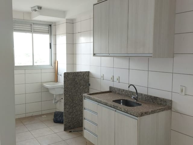 Apartamento com 74m² 3 quartos e 2 banheiros, para alugar, no bairro Goiânia 2 em Goiânia