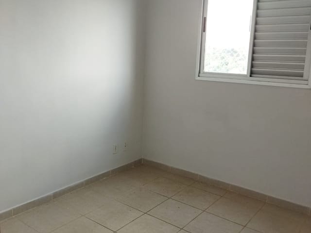 Apartamento com 74m² 3 quartos e 2 banheiros, para alugar, no bairro Goiânia 2 em Goiânia