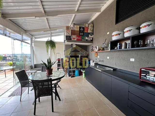 Apartamento com 200m² 4 quartos e 2 banheiros, à venda, no bairro Vila Ipiranga em Londrina