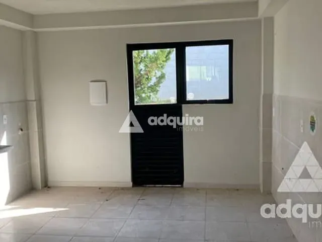 Apartamento com 64m² 2 quartos e 1 banheiro, à venda, no bairro Uvaranas em Ponta Grossa