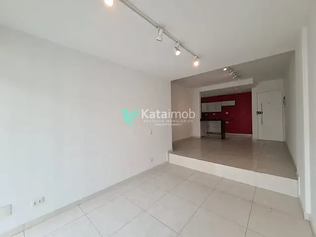 Apartamento 3 quartos e 2 banheiros, à venda, no bairro Parque Imperial em São Paulo
