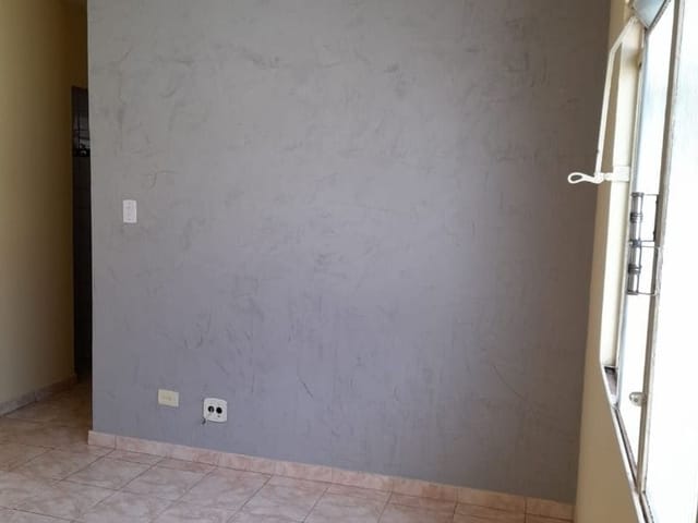 Foto do Apartamento - Ed. Nova Era - Apartamento à venda por R$ 160.000 - Vila Shimabokuro - Londrina/PR | Premier Imóveis