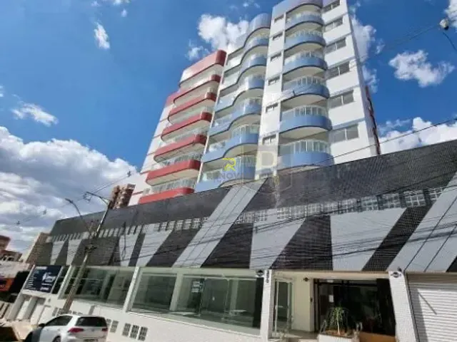 Apartamento 3 quartos e 3 banheiros, para alugar, no bairro Centro em Guarapuava