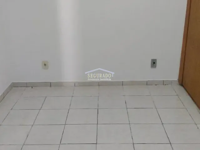 Apartamento 1 quarto e 1 banheiro, para alugar, no bairro Centro em Campinas