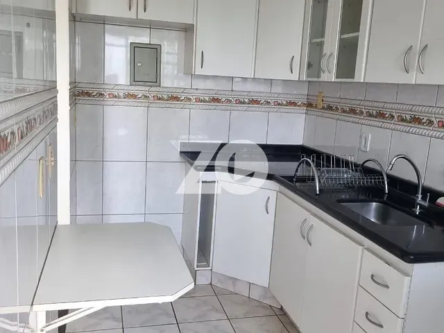 Apartamento com 70m² 3 quartos e 1 banheiro, à venda, no bairro Parque Viaduto em Bauru