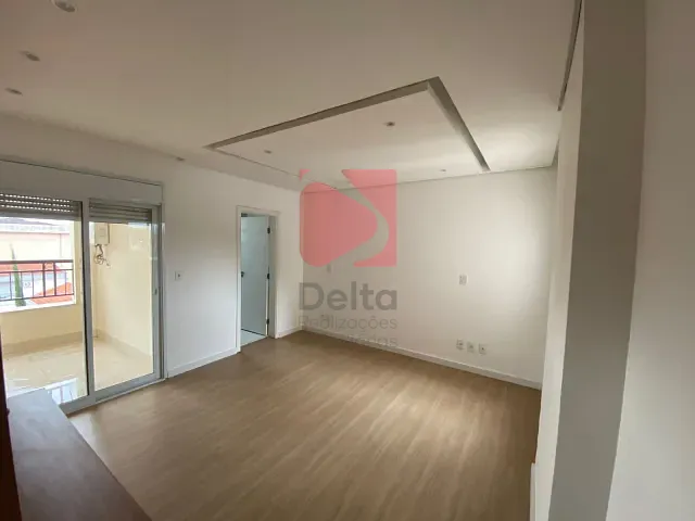 Apartamento 4 quartos e 6 banheiros, para alugar, no bairro Centro em Pirassununga
