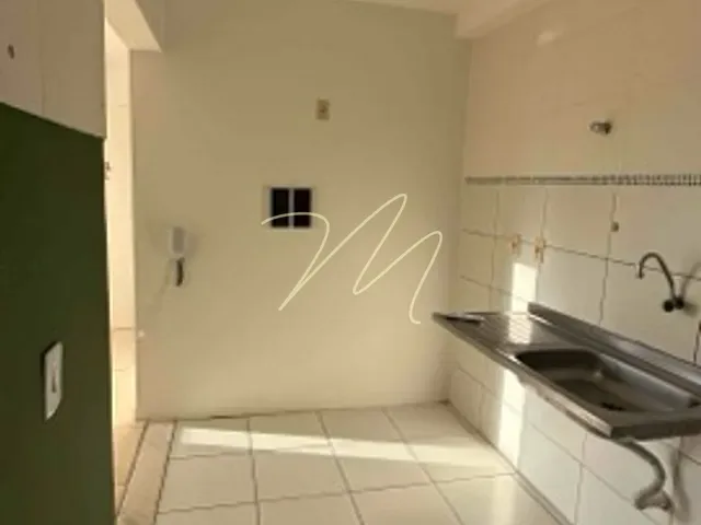 Apartamento 2 quartos e 2 banheiros, para alugar, no bairro Nossa Senhora da Vitória em Ilhéus