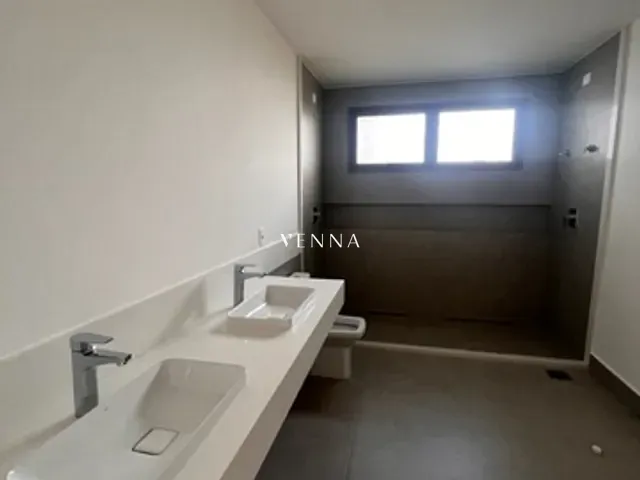 Apartamento com 333m² 3 quartos e 5 banheiros, à venda, no bairro Gleba Fazenda Palhano em Londrina