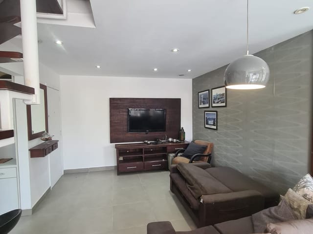 Apartamento com 70m² 2 quartos e 2 banheiros, para alugar, no bairro Barra da Tijuca em Rio de Janeiro
