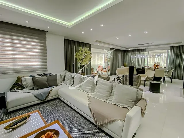 Apartamento com 244m² 3 quartos e 4 banheiros, à venda, no bairro Jardim Anália Franco em São Paulo