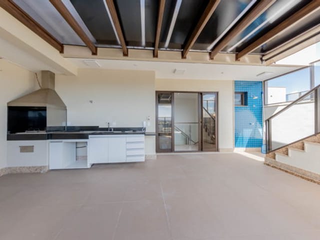 Cobertura / Penthouse com 200m², para alugar, no bairro Asa Norte em Brasília