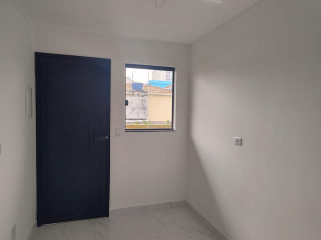 Apartamento 1 quarto e 1 banheiro, à venda ou para alugar, no bairro Vila Esperança em São Paulo
