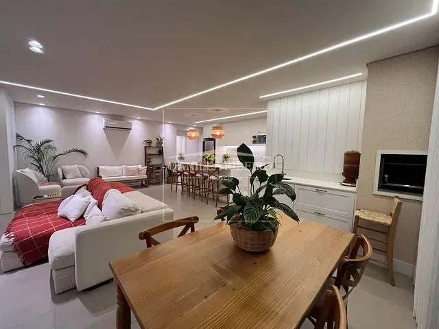 Apartamento 2 quartos e 2 banheiros, à venda, no bairro Santa Rosa em Londrina