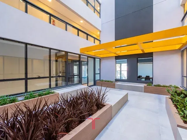 Apartamento com 45m² 1 quarto e 1 banheiro, à venda, no bairro Capão Raso em Curitiba