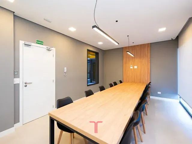 Apartamento com 45m² 1 quarto e 1 banheiro, à venda, no bairro Capão Raso em Curitiba