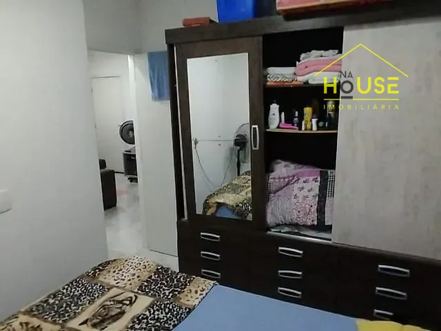 Apartamento com 80m² 2 quartos e 1 banheiro, à venda, no bairro Jardim Botura em Rua César Beretta