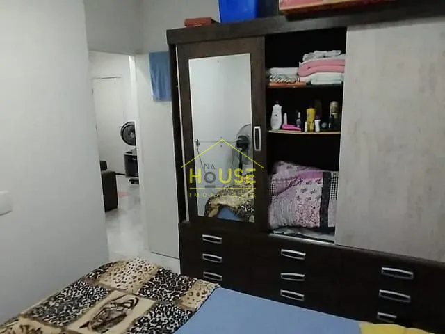 Apartamento com 80m² 2 quartos e 1 banheiro, à venda ou para alugar, no bairro Jardim Botura em Rua César Beretta