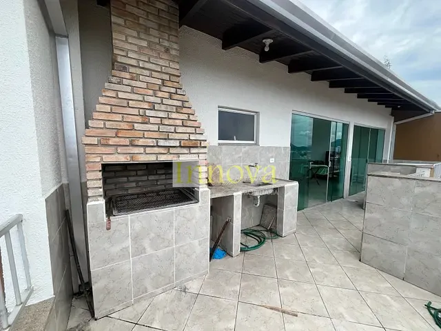 Apartamento 3 quartos e 3 banheiros, à venda ou para alugar, no bairro Parque Balneário Poiares em Caraguatatuba