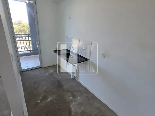 Apartamento com 47m² 2 quartos e 1 banheiro, para alugar, no bairro Vila Sacadura Cabral em Santo André