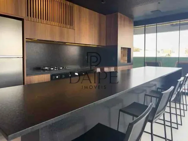 Apartamento com 92m² 2 quartos e 2 banheiros, à venda, no bairro Centro em Balneário Camboriú