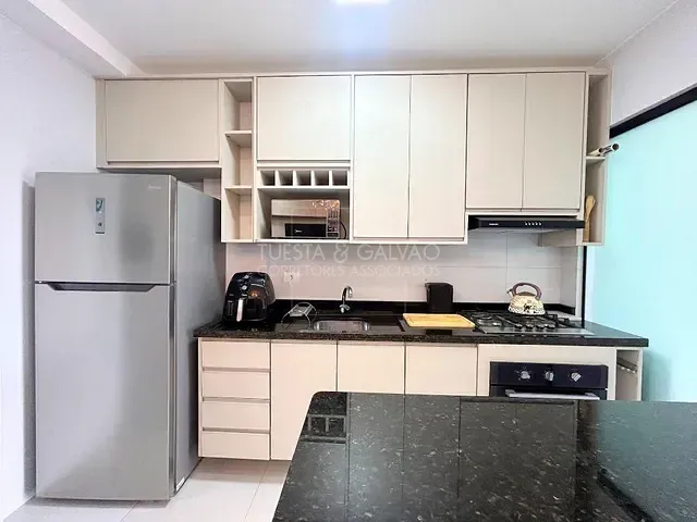 Apartamento com 60m² 2 quartos e 2 banheiros, para alugar, no bairro Parolin em Curitiba