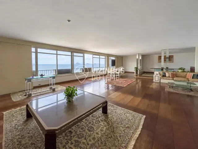 Apartamento com 430m² 4 quartos e 4 banheiros, à venda, no bairro Leme em Rio de Janeiro