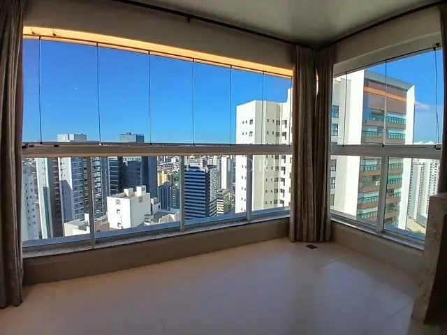 Apartamento 3 quartos e 4 banheiros, para alugar, no bairro Gleba Fazenda Palhano em Londrina