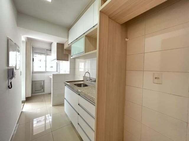 Apartamento com 132m² 3 quartos e 2 banheiros, para alugar, no bairro Gleba Fazenda Palhano em Londrina