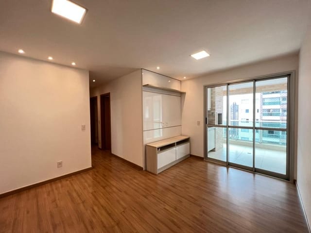 Foto do Apartamento - FLORAIS - Apartamento com 3 dormitórios para alugar, 75 m² por R$ 3.500/mês - Gleba Palhano - Londrina/PR | Human Imóveis