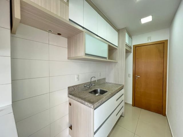 Apartamento com 132m² 3 quartos e 2 banheiros, para alugar, no bairro Gleba Fazenda Palhano em Londrina