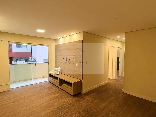 Apartamento 3 quartos e 1 banheiro, para alugar, no bairro Jardim Araucária em Rolândia