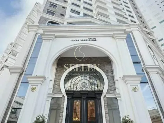 Apartamento com 223m² 4 quartos e 4 banheiros, à venda, no bairro Centro em Balneário Camboriú