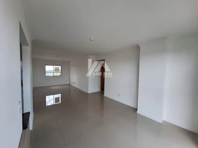 Apartamento com 117m² 3 quartos e 2 banheiros, à venda, no bairro Orfãs em Ponta Grossa
