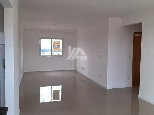Apartamento com 117m² 3 quartos e 2 banheiros, à venda, no bairro Orfãs em Ponta Grossa