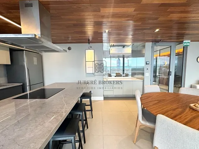 Apartamento 3 quartos e 3 banheiros, à venda, no bairro Jurerê em Florianópolis