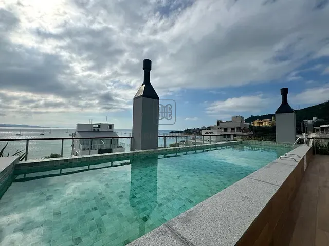 Apartamento 3 quartos e 3 banheiros, à venda, no bairro Jurerê em Florianópolis