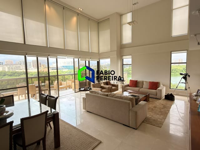 Apartamento com 270m² 4 quartos e 6 banheiros, à venda, no bairro Barra da Tijuca em Rio de Janeiro