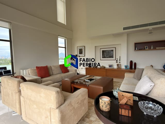 Apartamento com 270m² 4 quartos e 6 banheiros, à venda, no bairro Barra da Tijuca em Rio de Janeiro