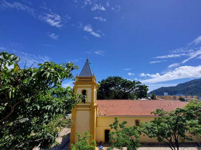 Foto do Apartamento - Apartamento Locação - Ao lado da igreja matriz no Centro Histórico de São Sebastião/SP | Casa Husti Imóveis
