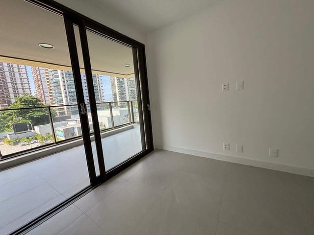 Apartamento com 76m² 2 quartos e 2 banheiros, à venda, no bairro Barra da Tijuca em Rio de Janeiro