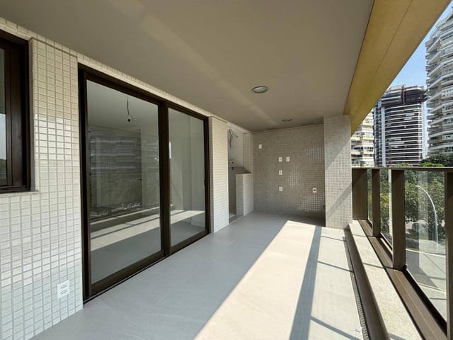 Apartamento com 76m² 2 quartos e 2 banheiros, à venda, no bairro Barra da Tijuca em Rio de Janeiro