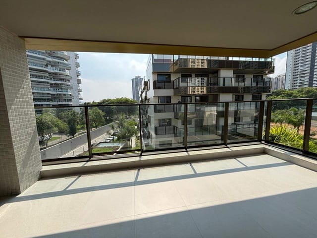 Apartamento com 76m² 2 quartos e 2 banheiros, à venda, no bairro Barra da Tijuca em Rio de Janeiro