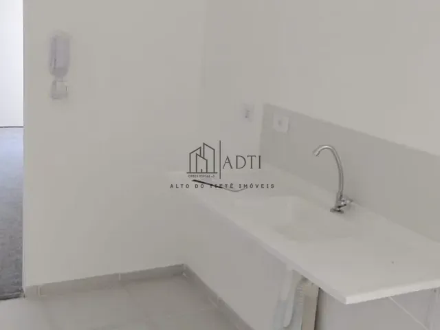 Apartamento 2 quartos e 1 banheiro, à venda, no bairro Jardim Marica em Mogi das Cruzes