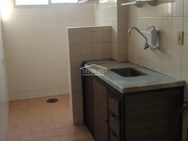 Apartamento 1 quarto e 1 banheiro, para alugar, no bairro Cambuí em Campinas