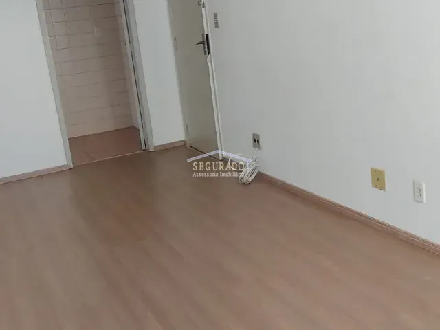 Apartamento 1 quarto e 1 banheiro, para alugar, no bairro Cambuí em Campinas
