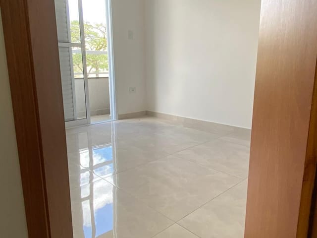 Apartamento 2 quartos e 2 banheiros, à venda, no bairro Parque das Nações em Santo André