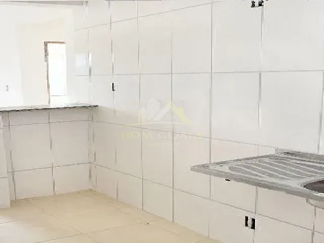 Apartamento 2 quartos e 1 banheiro, à venda, no bairro Parque Independência em Juiz de Fora