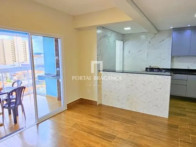 Apartamento 3 quartos e 2 banheiros, para alugar, no bairro Centro em Bragança Paulista