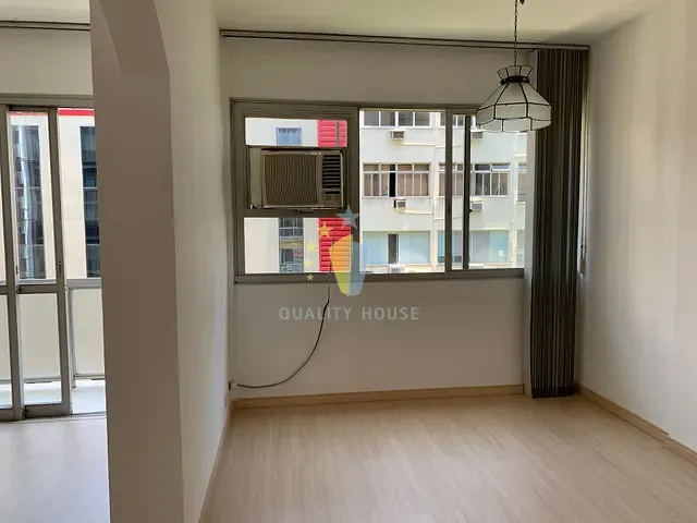 Apartamento com 65m² 2 quartos e 1 banheiro, à venda, no bairro Copacabana em Rio de Janeiro
