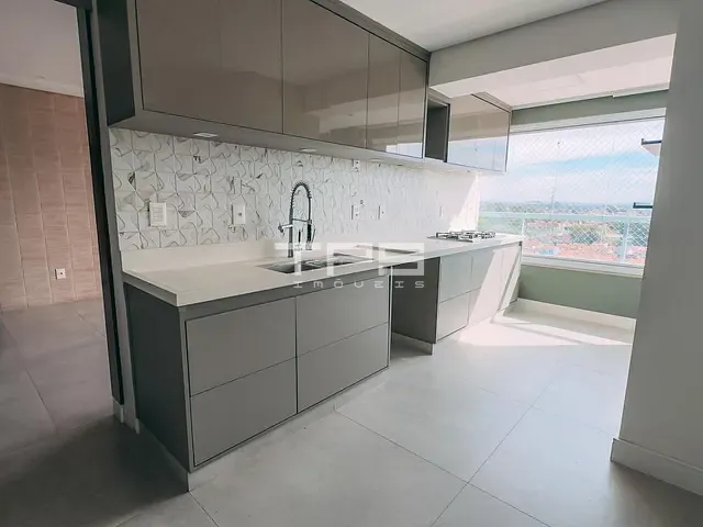Apartamento com 204m² 4 quartos e 6 banheiros, à venda, no bairro Cruz em Lorena